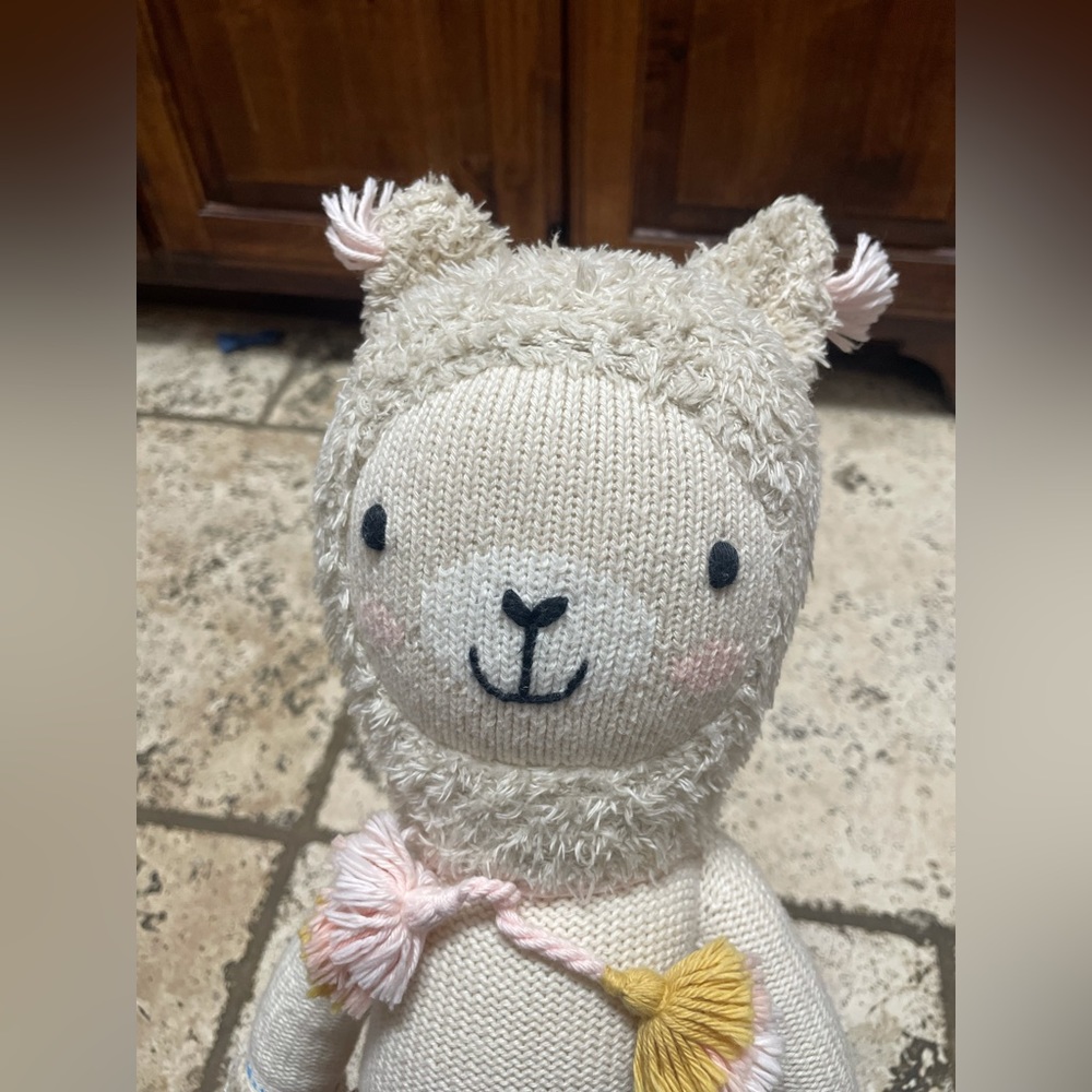 Cuddles + kind Lola the llama - 20”🦙